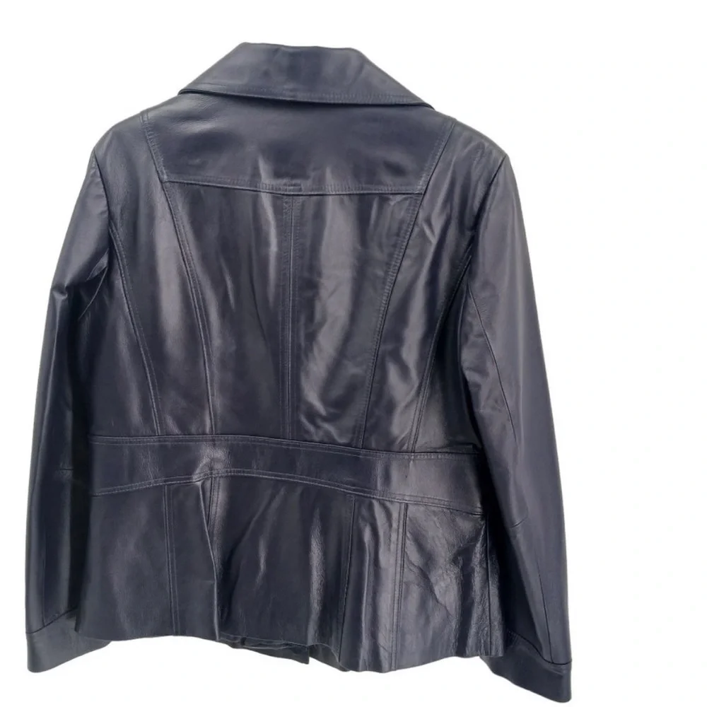 EAST 5TH WOMENS GENUINE LEATHER BLUE JACKET
SIZE LARGE - Picture 3 of 14